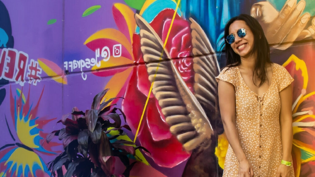 Mujer Viaje Medellín